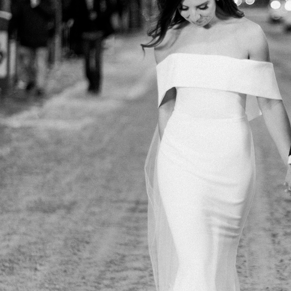 Anais Anette Dakota Wedding Dress - Picture 1 of 1
